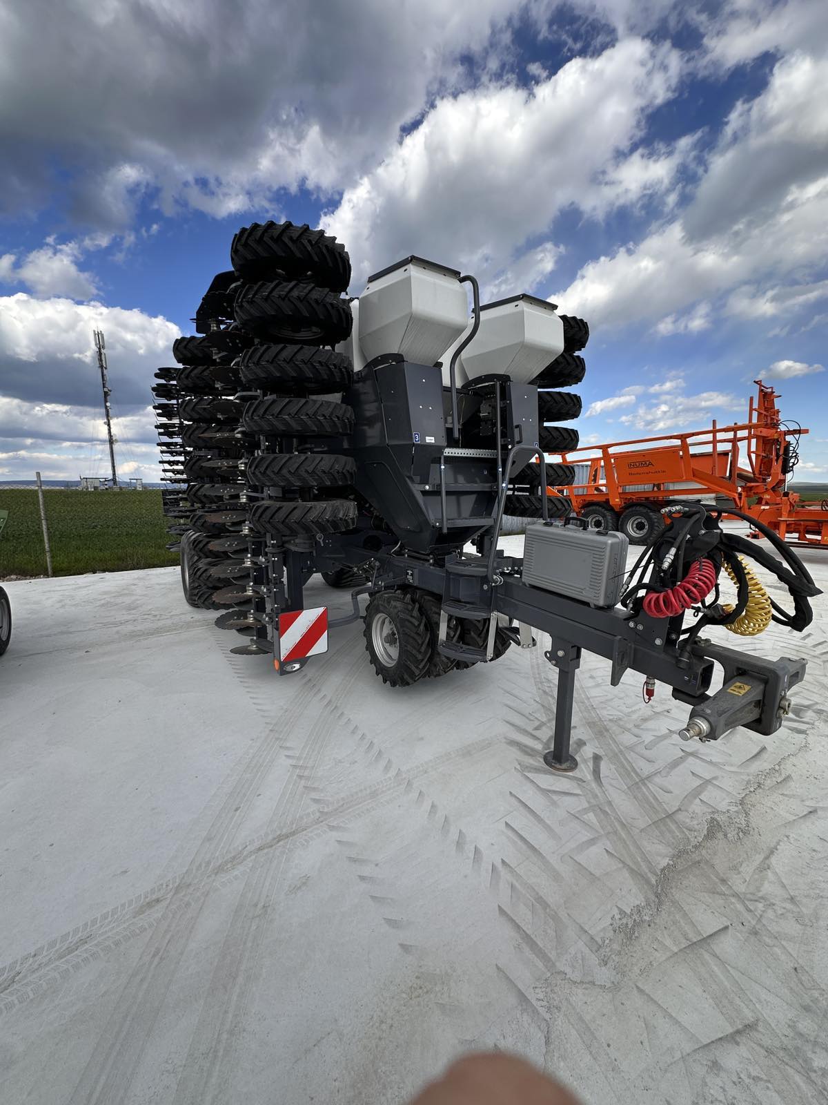 Сеялка SKY MaxiDRILL P120 6M с пневматичен транспорт (ЧИСТО НОВА) - Image 3